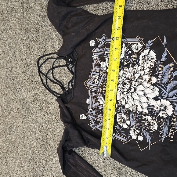 NWT Affliction Women Wildflower Graphic Long Sleeve Top Moto Sz XS - Picture 4 of 6